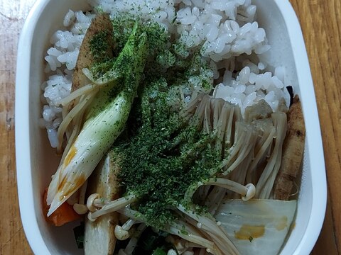 野菜炒め弁当